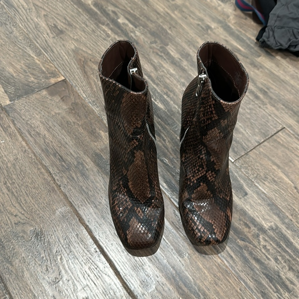 Steve Madden // Pixie Zip Up Bootie - image 4